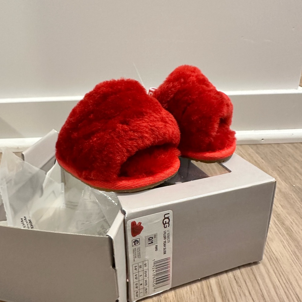 UGG Fluff Yeah Slide